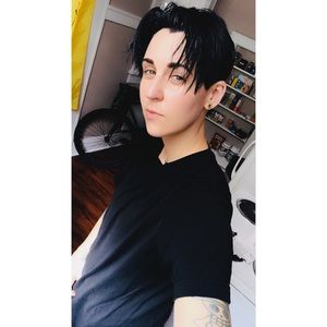 Meet your Posher, Lina